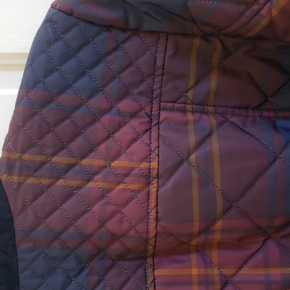 Lands' End Plus Size Plaid Quilted Puffer Jacket - Picture 9 of 16